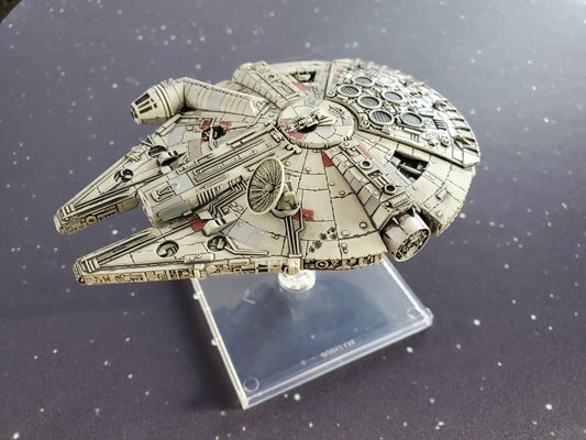 YT-1300 Light Freighter (Millennium Falcon) w/ MAGNETIC base